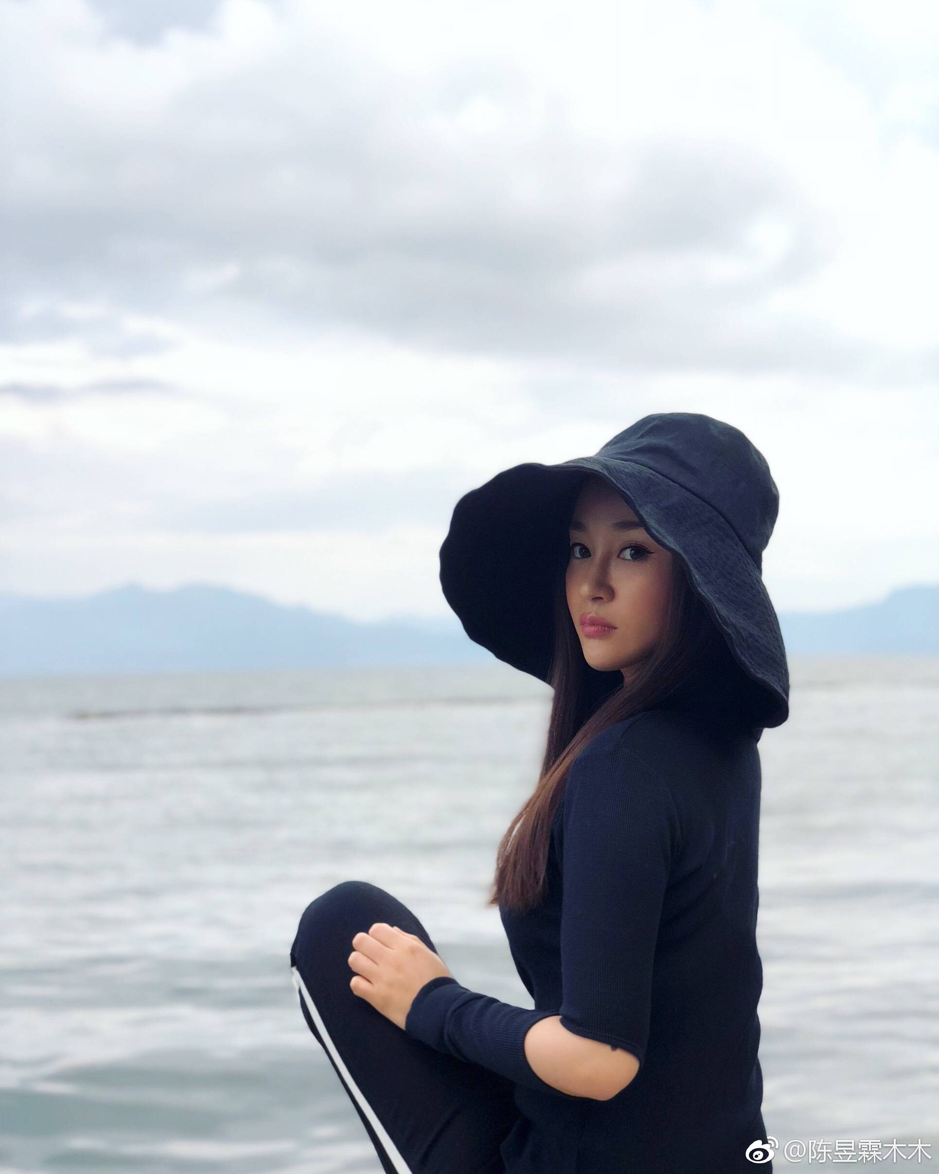 女方陈昱霖自去年9月份在朋友圈发文,自爆与有妇之夫波叔的地下恋之后