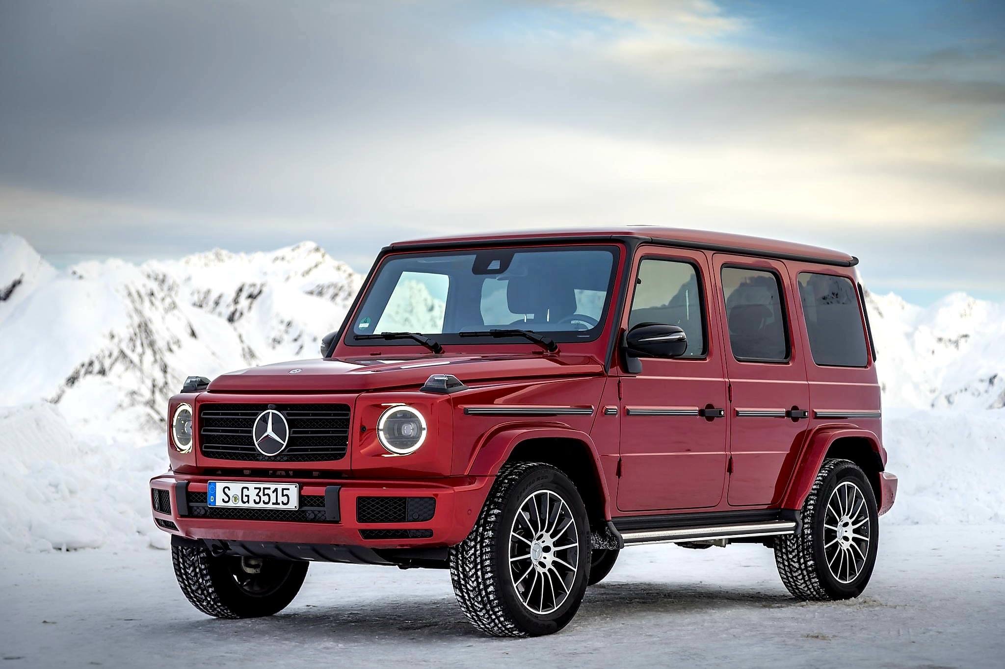 奔驰全新大g g350d,红色的大g觉得怎么样