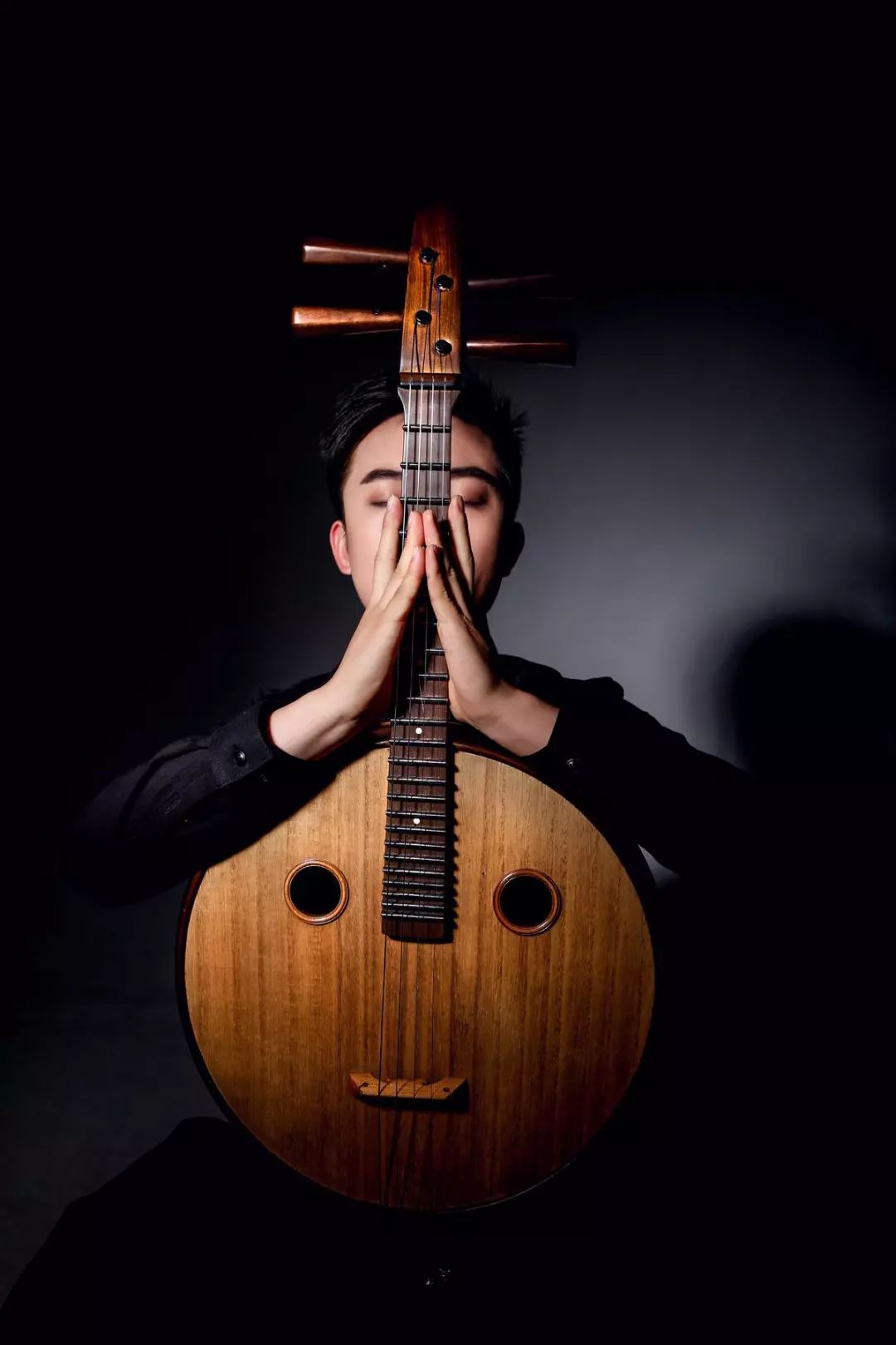 由"非遗"古琴传承人吴遐创建,青年作曲家,二胡演奏家柴昀喆担任团长