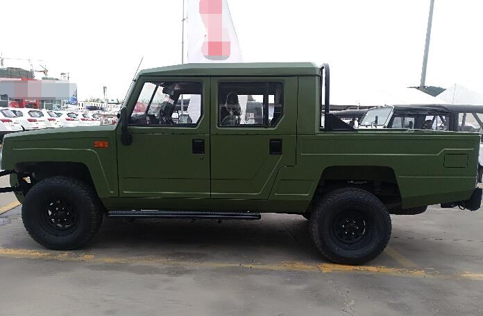 全新一代北汽勇士皮卡亮相,换装2.5t柴油动力,比福特猛禽还霸气