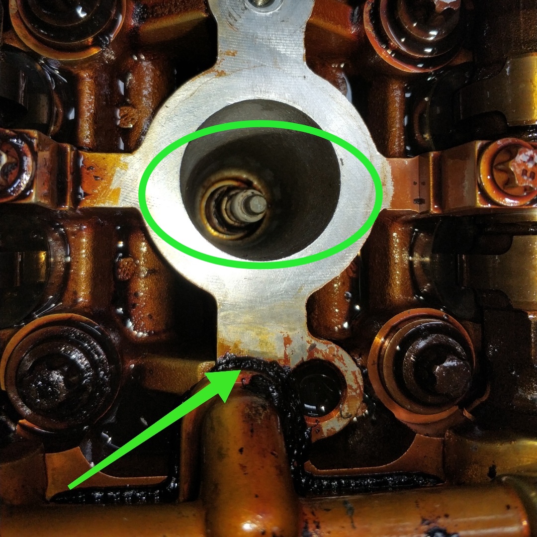 科鲁兹缸体中间油阀图图片