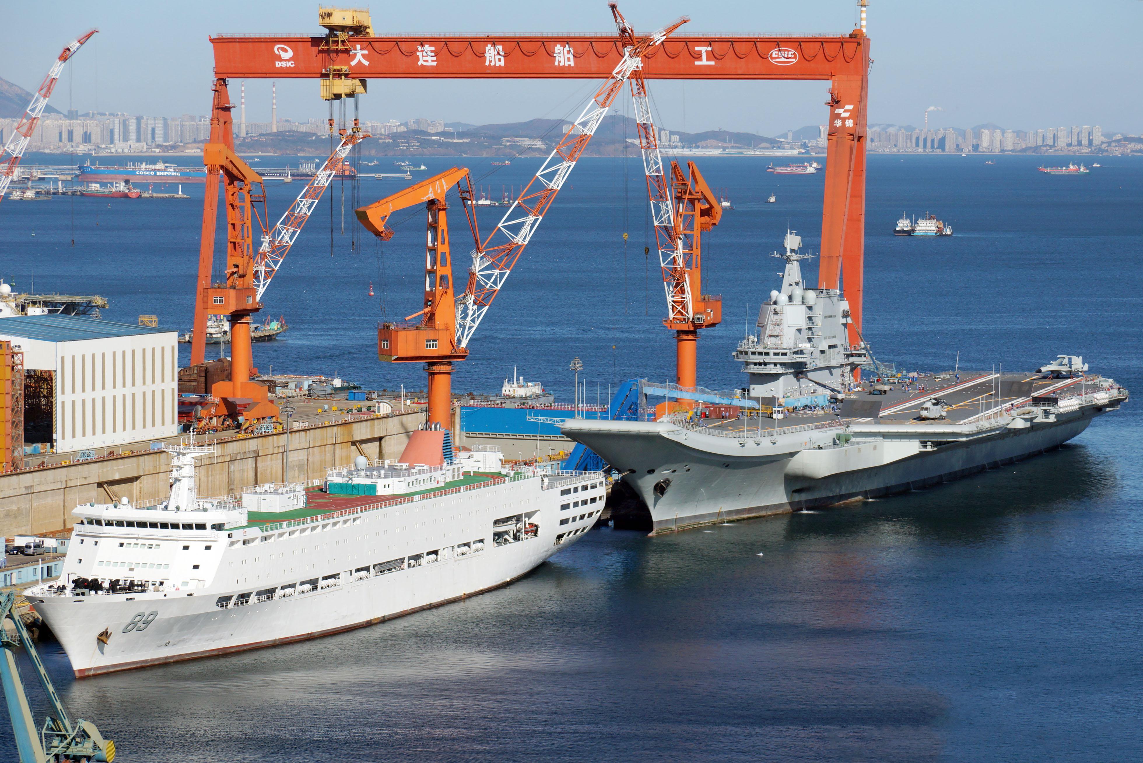 印度首艘国产航母第三阶段启动,印网友:造航母,必须向中国学习