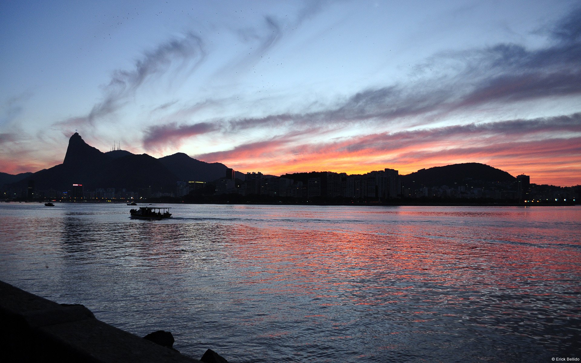 好看的黄昏唯美大海高清电脑桌面壁纸,分辨率:1920x1200