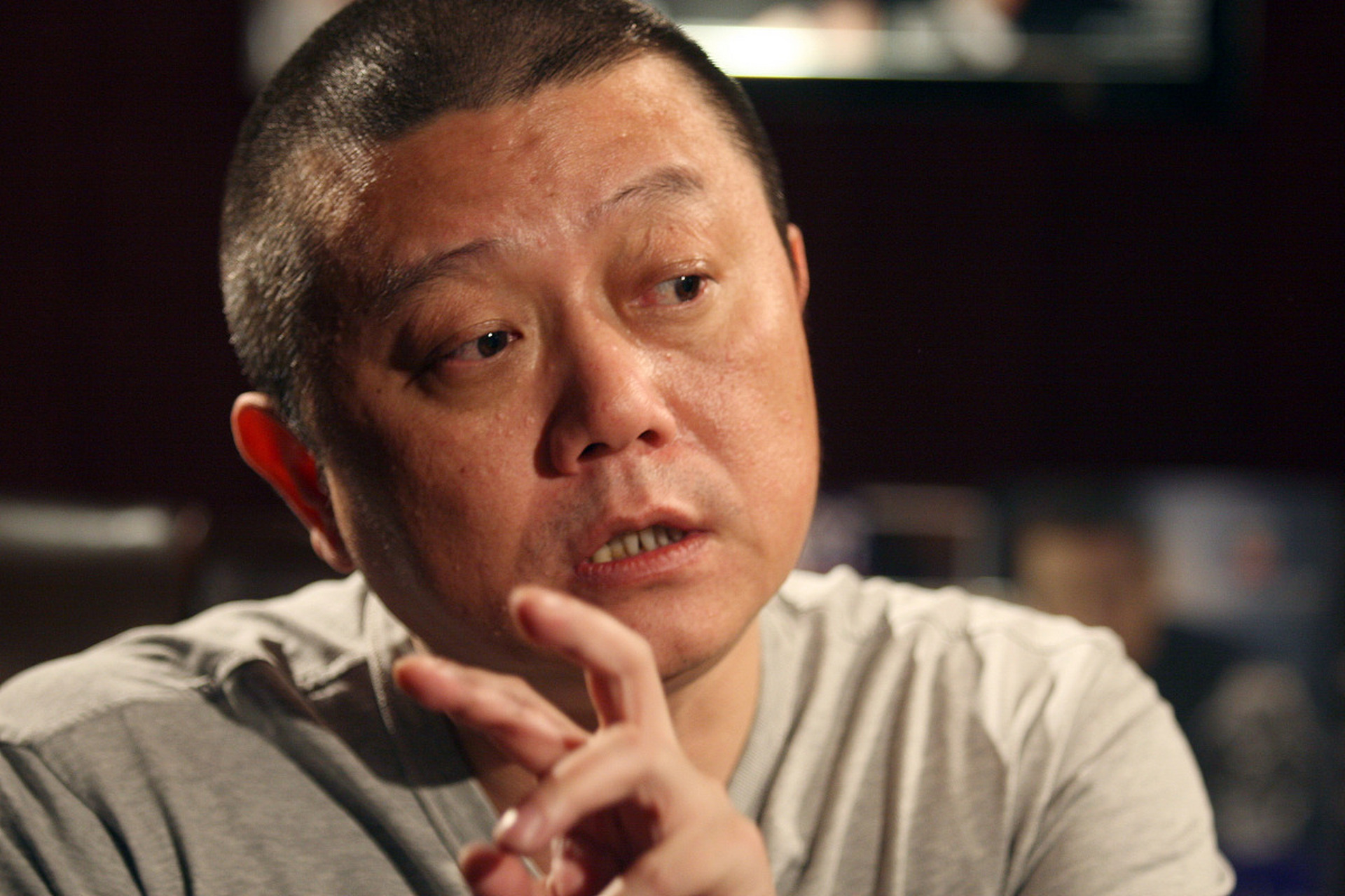 王朔,中国当代著名作家和编剧,1984年王朔凭借小说