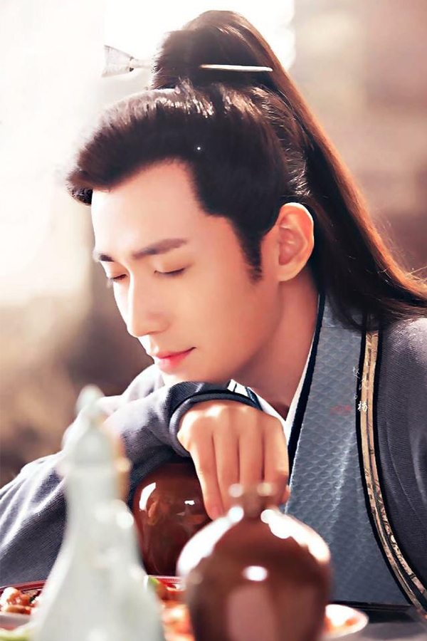 朱一龙穿越到古代,定是古代四大美男子,每一个古装照都气质非凡