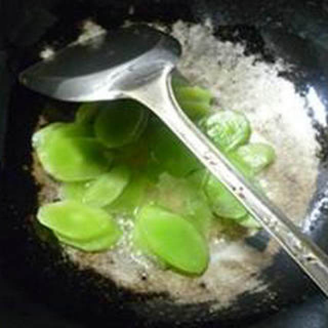荸荠炒莴笋,健康又低脂的一道家常菜,分分钟搞定很适合上班族