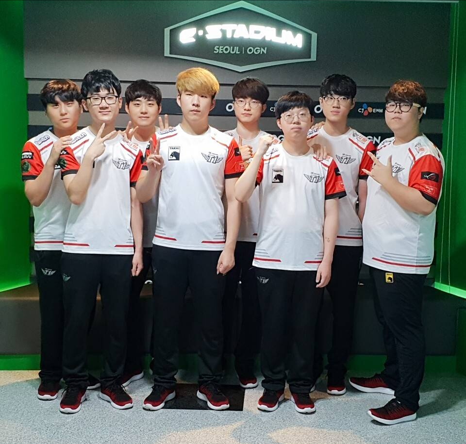 skt新赛季开始招募新队员 网友:又招一堆"三皇五帝"来?