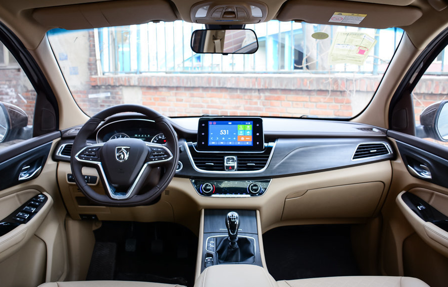 舒适性的话就很受车子的减震影响的.