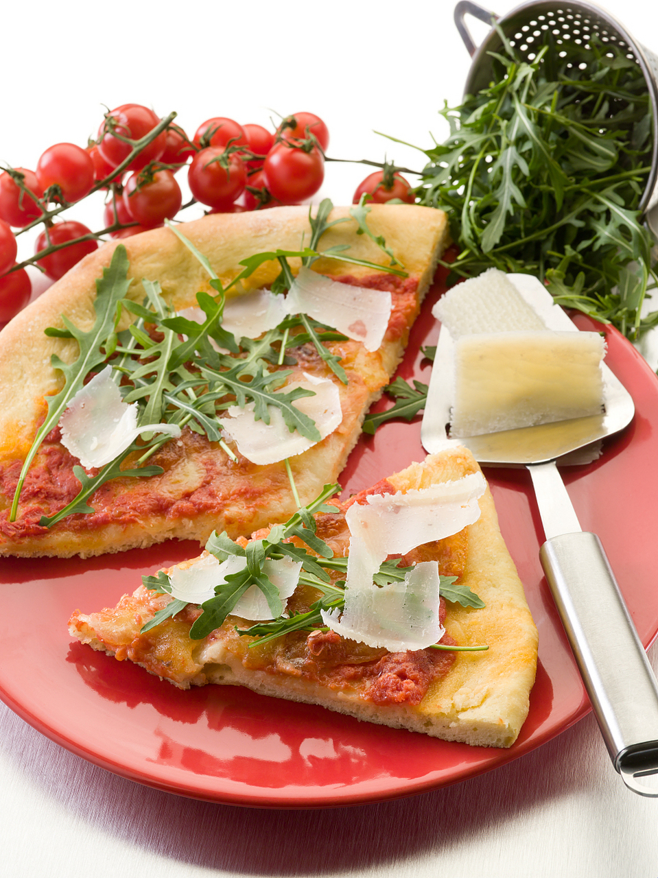 法棍面包 (baguette) 描述:法棍是法国人的主食之一,以其酥脆的外皮