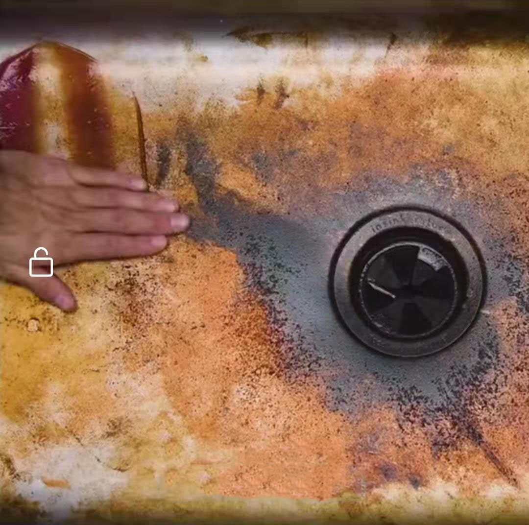 生活小妙招,厨房水槽油污很难去?只需一物,10分钟亮洁如新