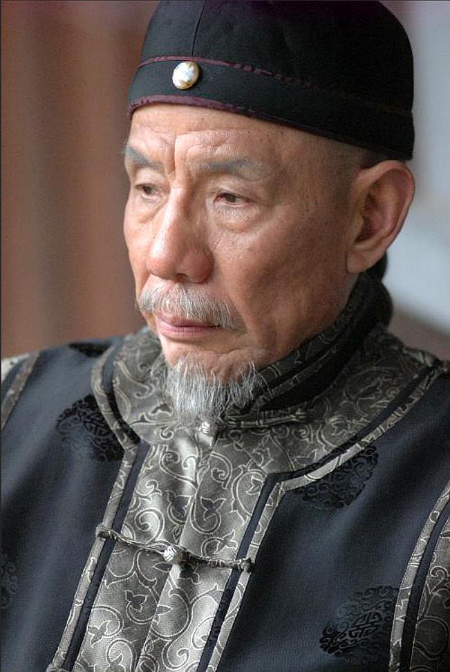 娱乐圈中真正的"老戏骨",80岁高龄的他仍在为梦想拼搏!