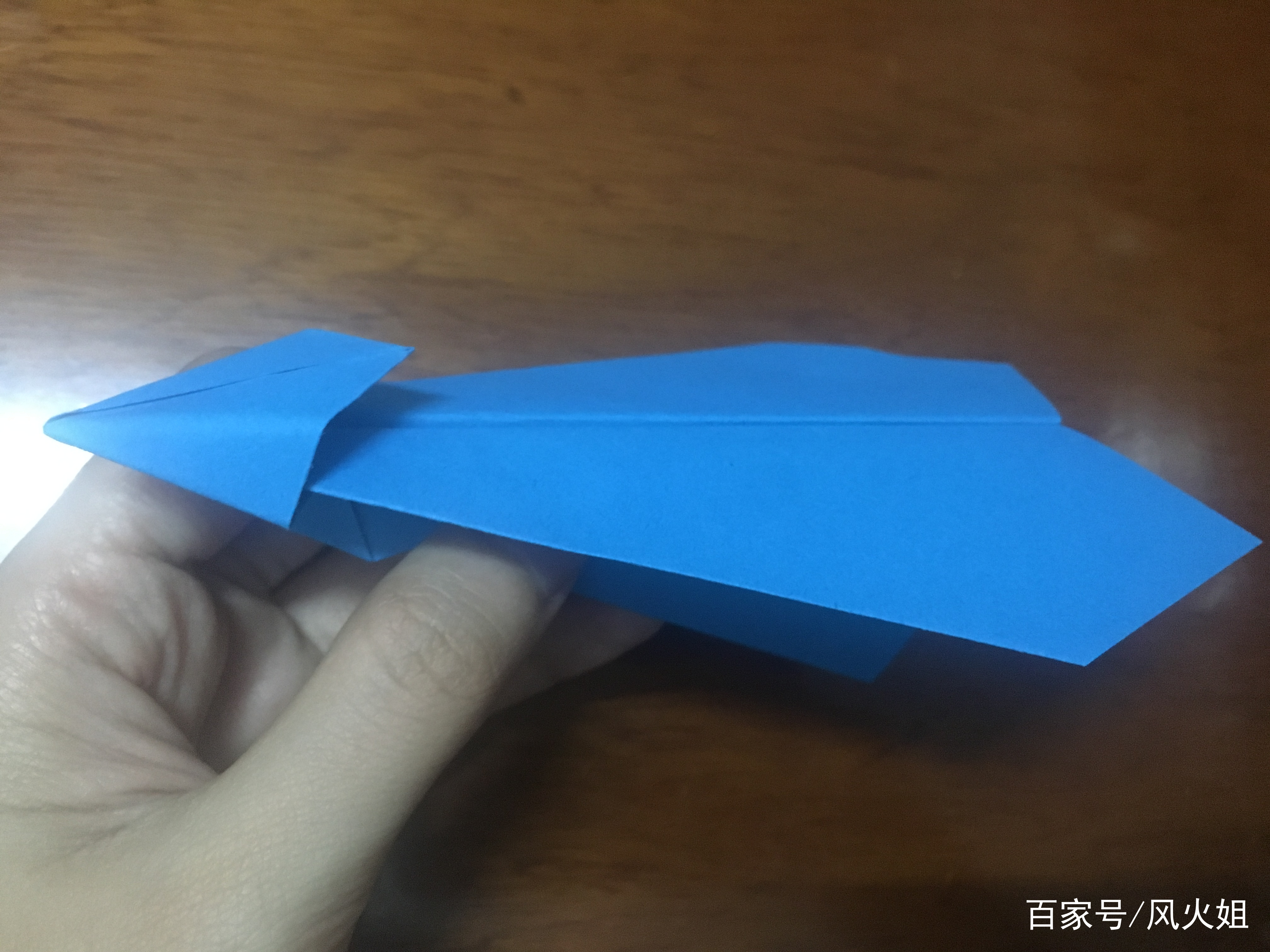 飞机怎么折飞500米简单 _飞机怎么折-第2张图片-潮百科