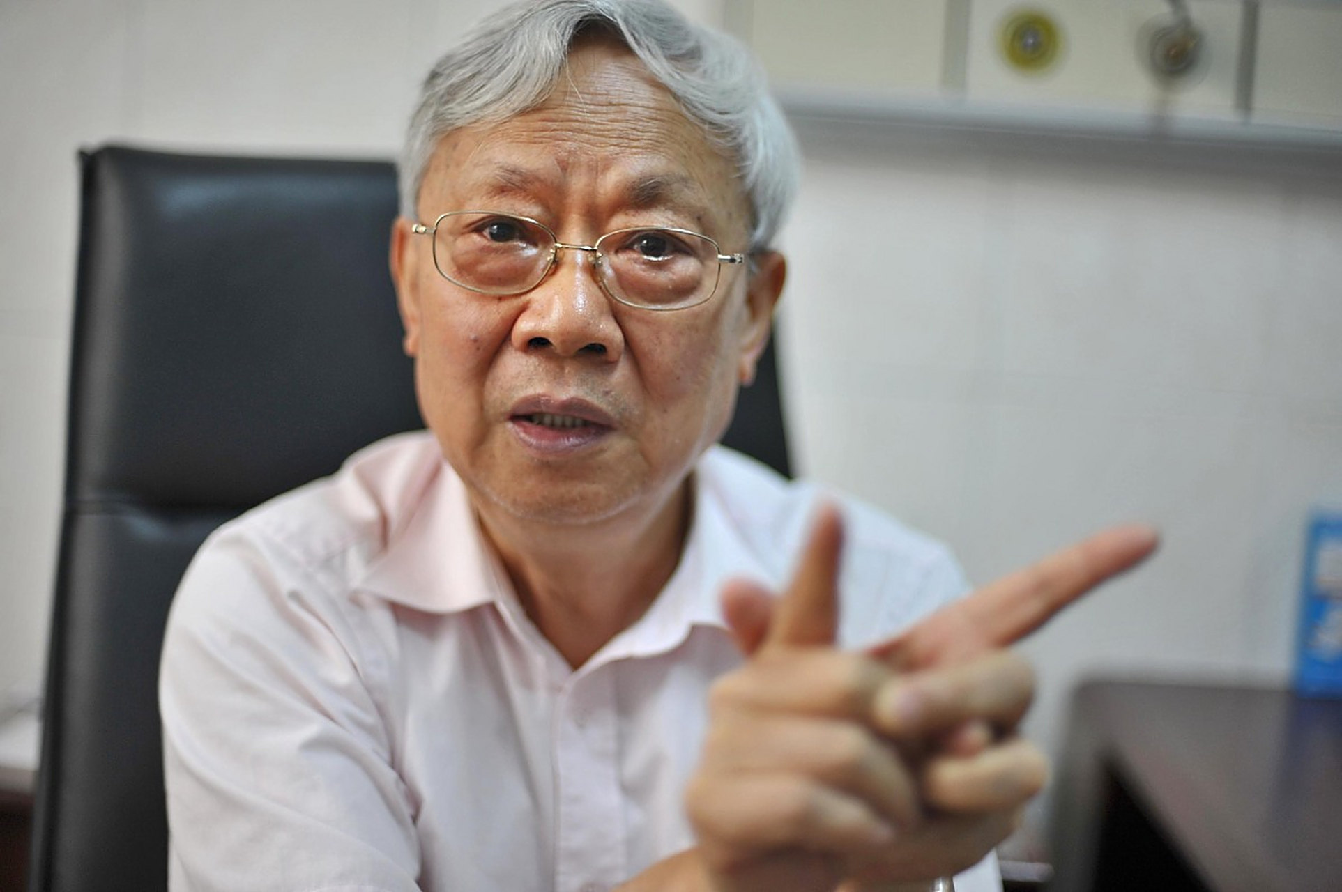 张伯礼院士再次强调:年轻人少熬夜!