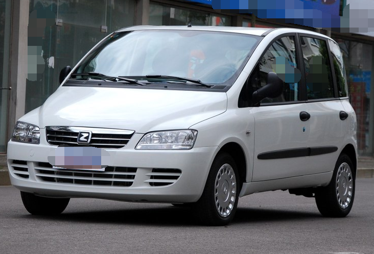 众泰m300的外形帅气,用料很好,质感也十分不错,个人感觉非常好