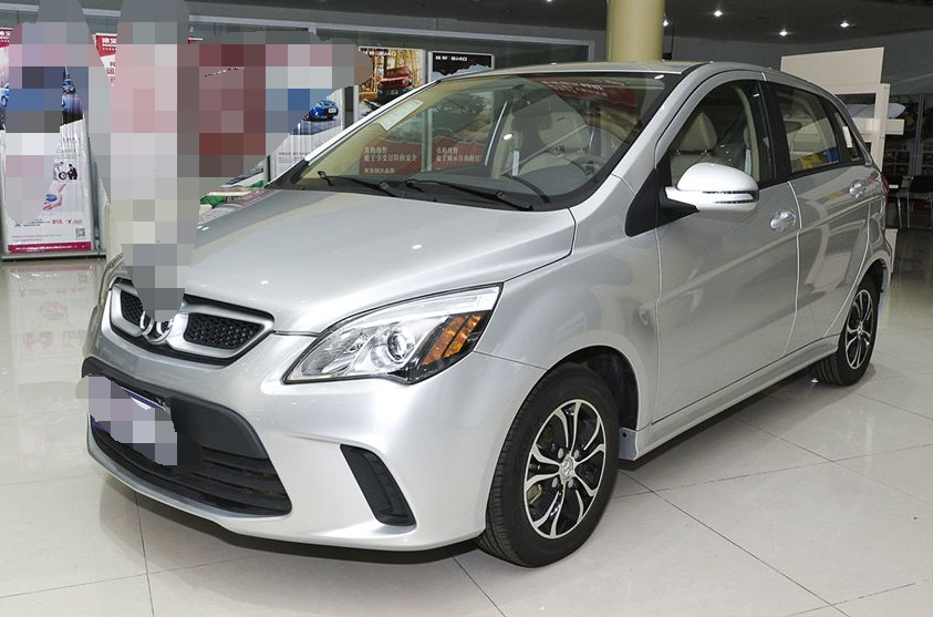 绅宝d20 两厢 1.5l 手动 乐天版,回头率非常高,给人一种高级感