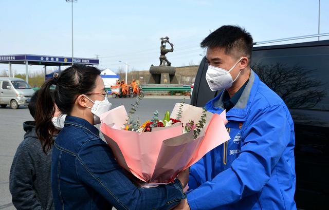 春暖花开,英雄归来!秦皇岛驰援武汉医生程沛平安凯旋