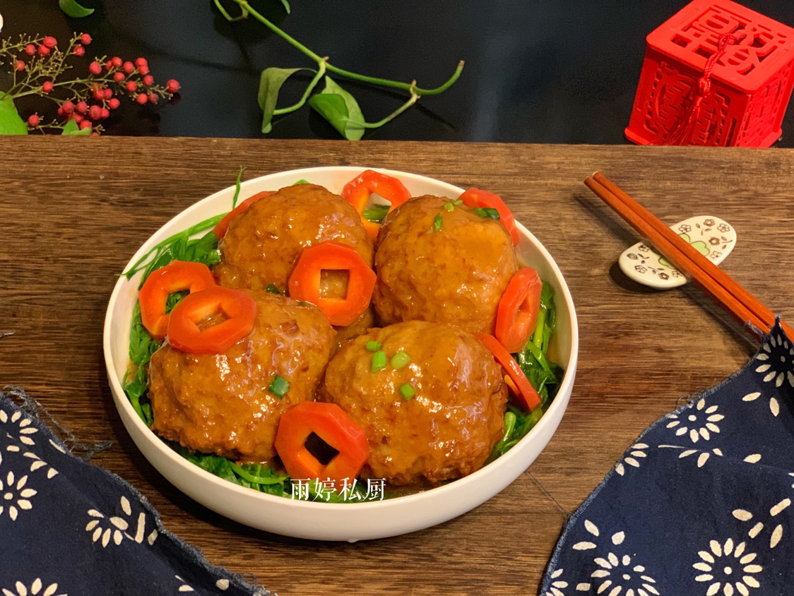 这是"招财纳喜菜,年夜饭必备!做法却很简单,2分钟就学得会