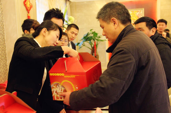 农村怪象,春节本是合家团聚,却成了人们相互攀比的机会