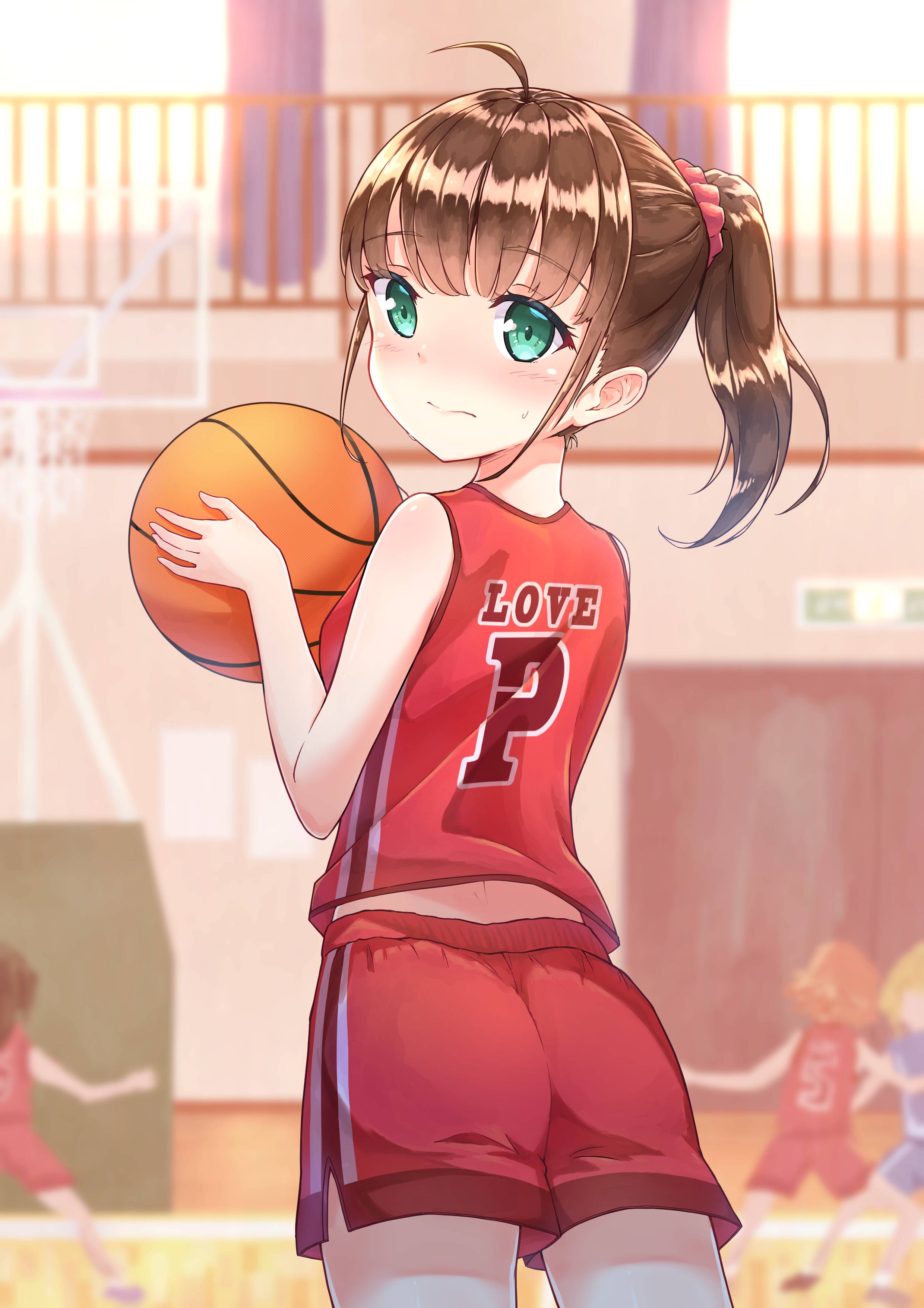 动漫人物打篮球少女图片