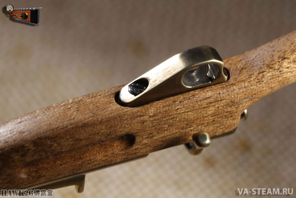 绝对真爱:俄罗斯手工达人制作"莫辛纳干"步枪的圆珠笔