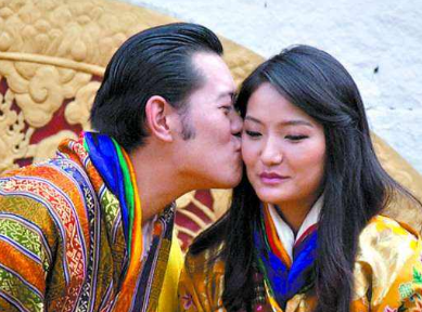 不丹王室婚姻,国王与王妃的爱情,只因有人成全,童话都是谎言?