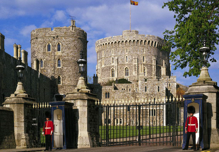 英国王室的象征,历史悠久,极富韵味温莎古堡你了解吗?