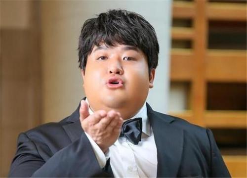 包贝尔猛吃发胖,秒变300斤胖子,与文章,李成敏组成千金组合