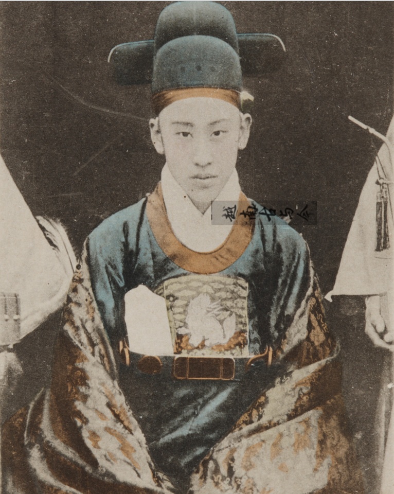 韩国亡国前李朝大臣旧照,全是穿明朝汉服戴乌纱帽的近代韩国人