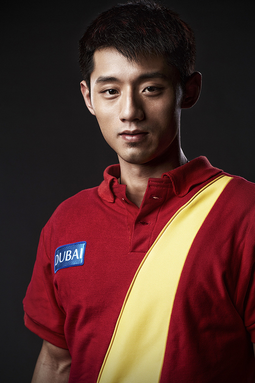 张继科# 连日来,知名乒乓球运动员张继科深陷"巨额赌债""女星私密