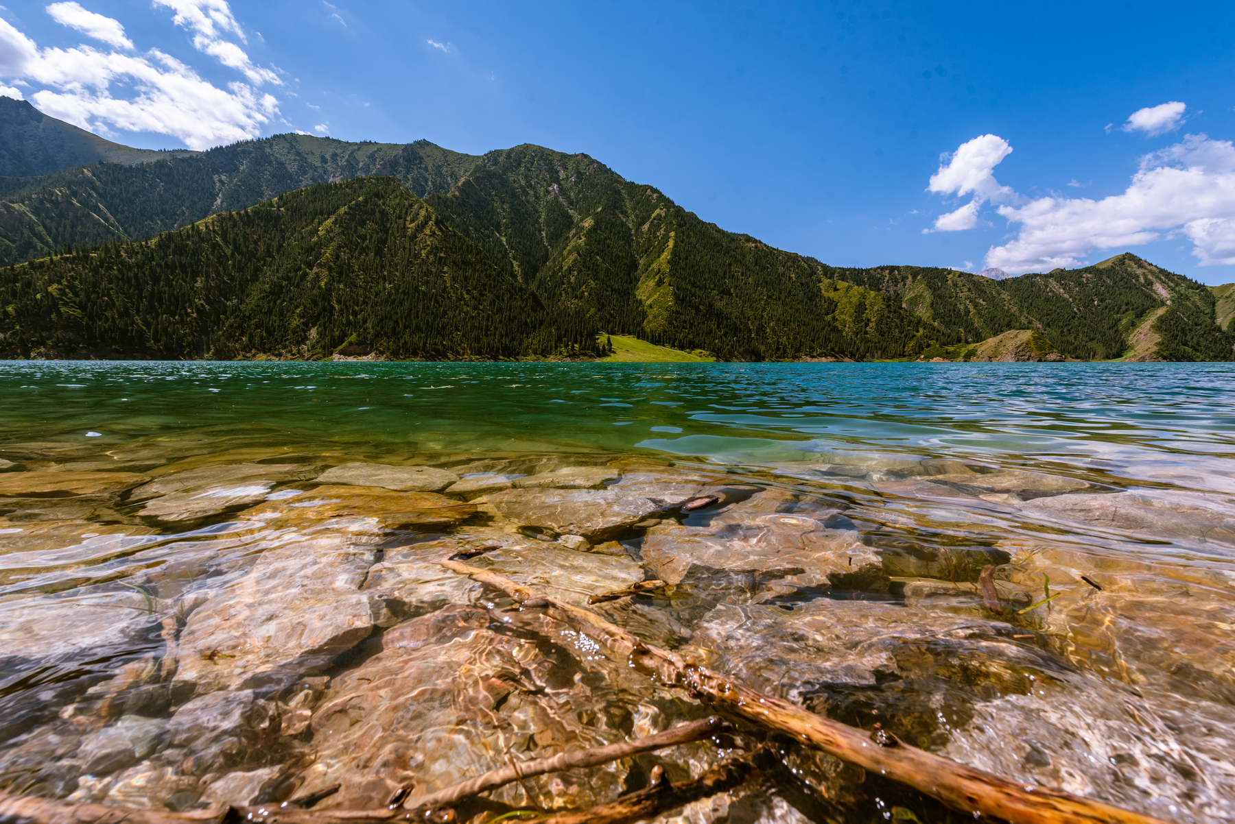 风光摄影:独库公路边的大龙池