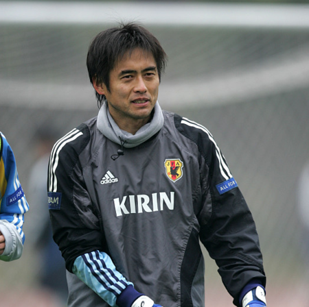 川口能活宣布赛季结束后退役,三浦知良:他还年轻