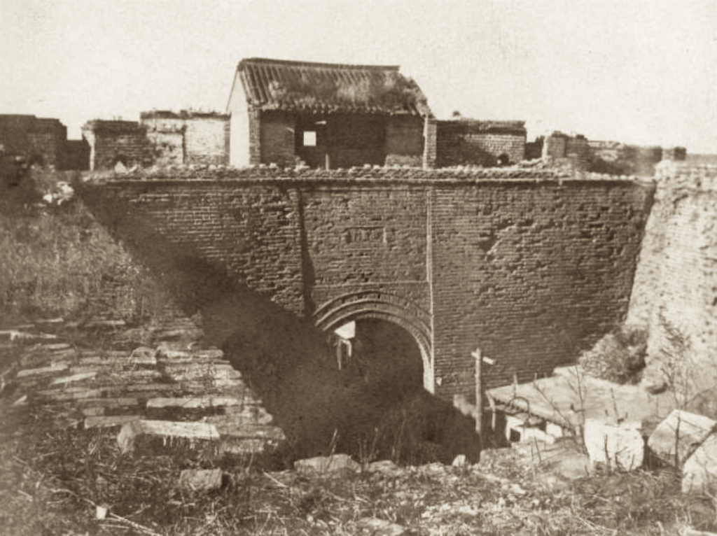 辽宁沈阳1908年,昔日的城墙街景