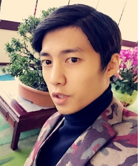 唏嘘,爆笑,感动,各种身心感受必将随着卜康的登场轮番出现,而在接下来