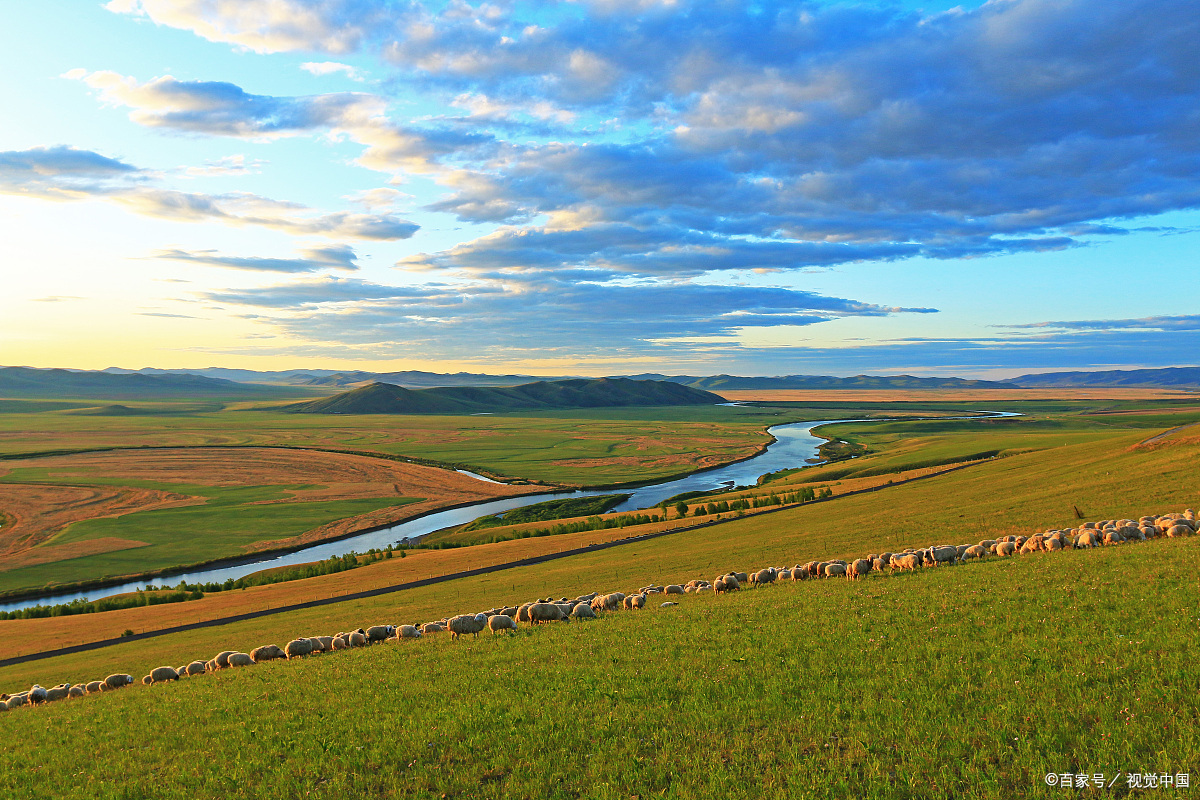 激情四溢的通湖草原旅游区坐落在中国内蒙古自治区和宁夏回族自治区