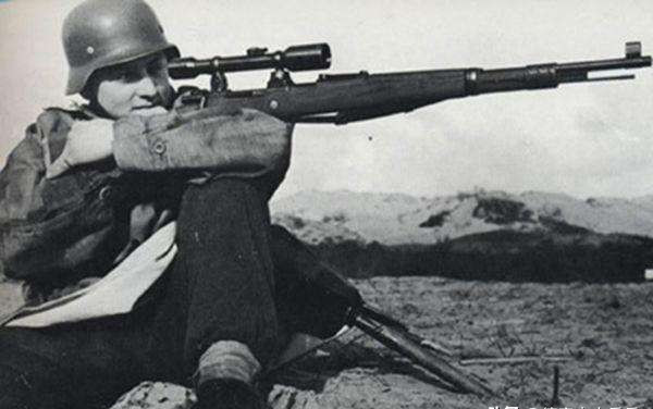 1924年毛瑟公司推出了一种标准型毛瑟步枪,是98式步枪的改良型.