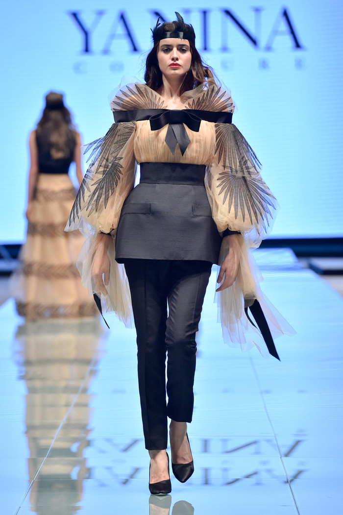 时装秀:模特们穿搭别具魅力,时尚感十足,你喜欢吗?