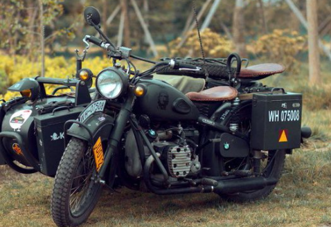 长江750"挎子"来袭!延续经典复古至上,网友:回头率不输超跑