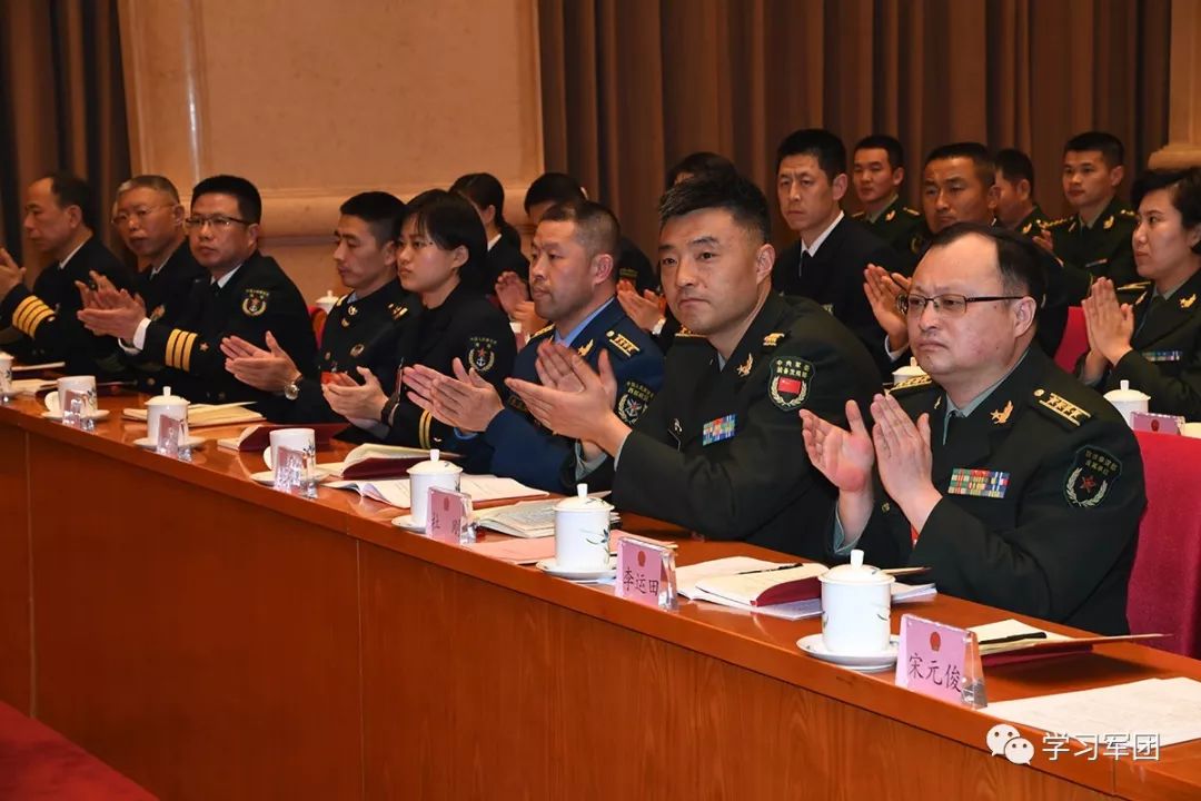 出席十三届全国人大二次会议解放军和武警部队代表团成立