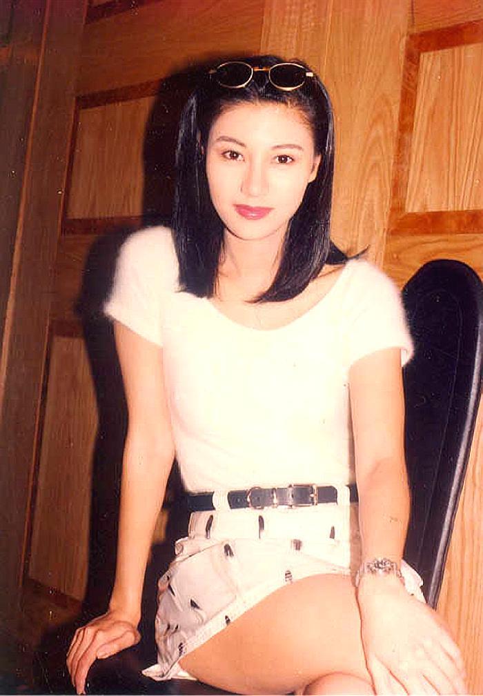 15张美照,少女时期的李嘉欣,艳而不俗,实至名归的东方