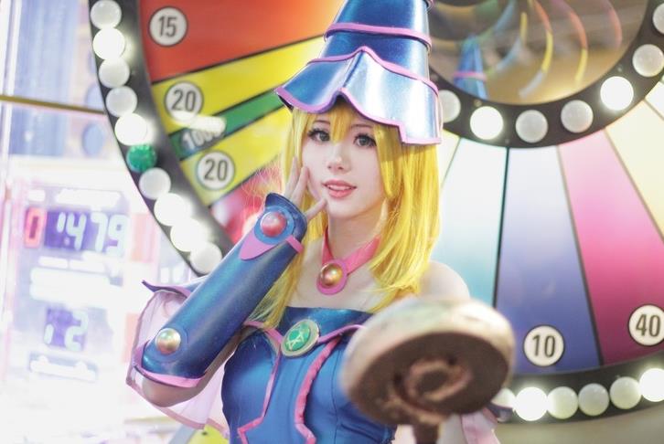 武藤游戏.游戏王cos,网友:你们这些山寨武藤,在我这里是过不了审核的!