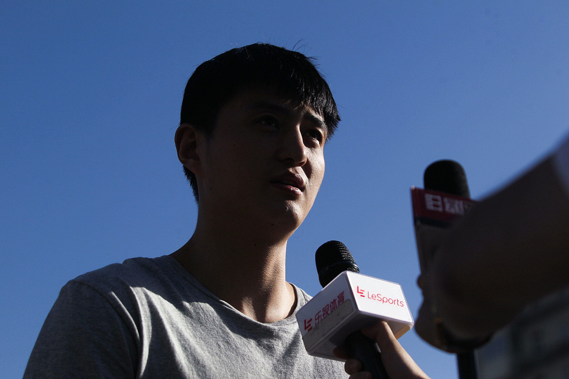 "北大韦神"被解雇?校方回应"仍在职".