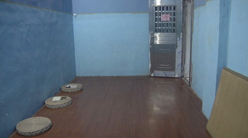 把学生囚禁在小黑屋,不听话就用"龙鞭"殴打,这就是豫章书院