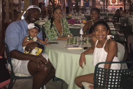 没机会了!科比全家最后一次聚餐合影,未来只剩4人,相依为命