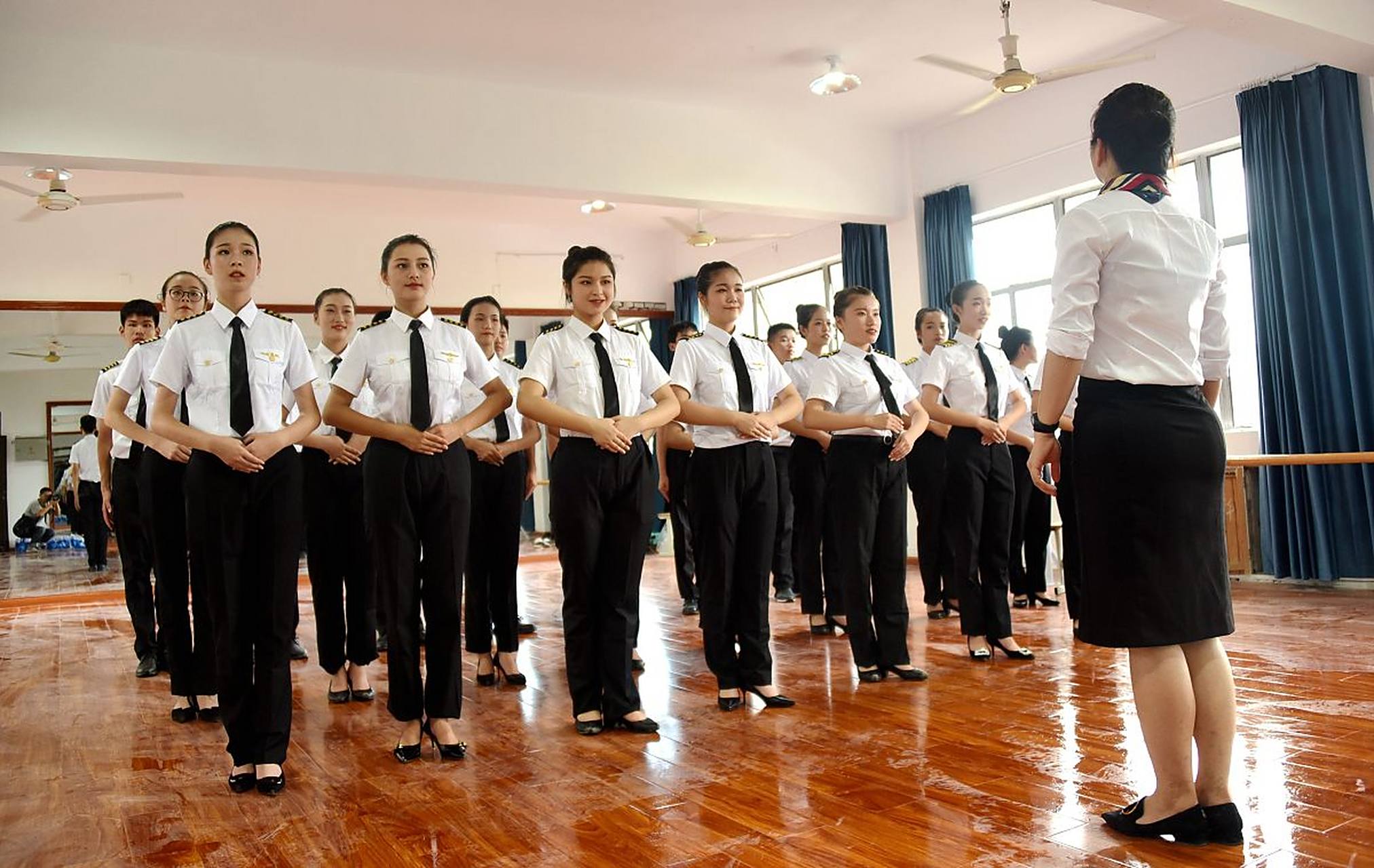 技术学校公共管理专业是一个比较综合的专业,涉及的知识面较广,包括