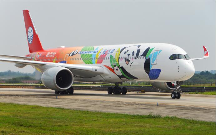 川航a350执飞伊斯坦布尔航线 首航机熊猫涂装吸睛