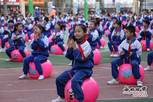 兰州市耿家庄小学首届全员运动会侧记