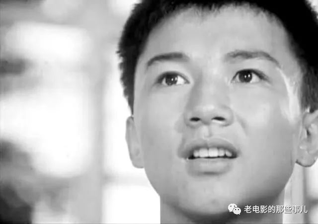 难忘曹秀山,70年代演《红雨》成偶像,80年代只能跑龙套,后成市场管理