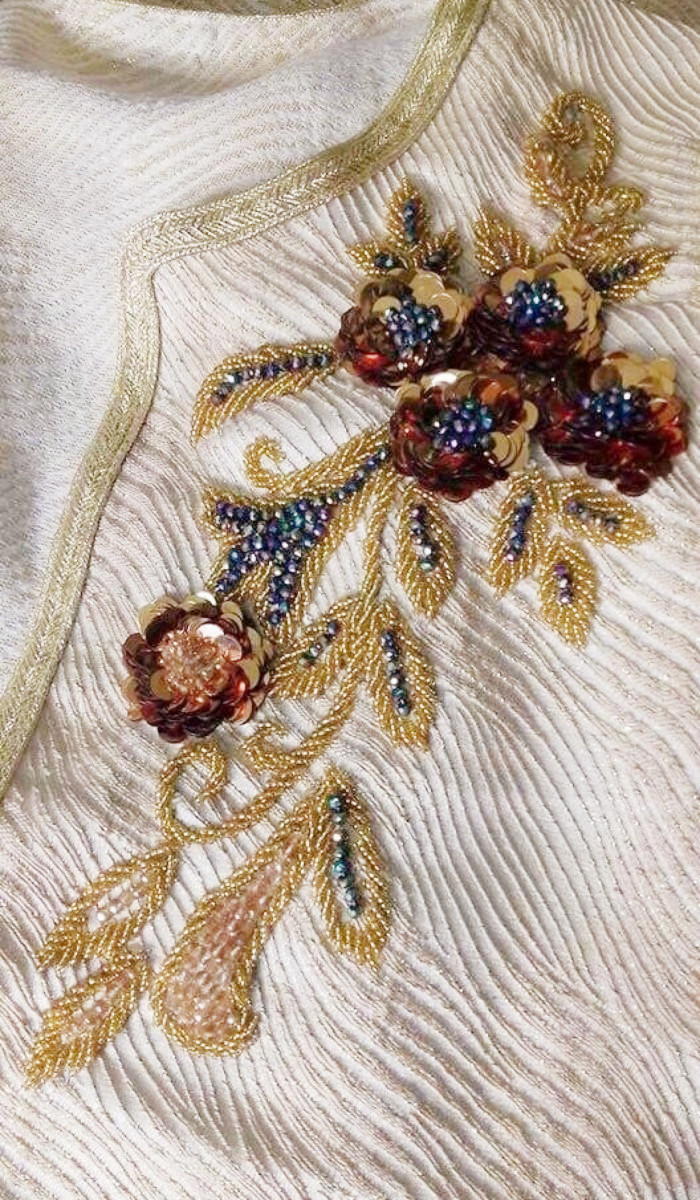 珠绣花衣裳,不一样的美,珠绣要用什么样的布和线?