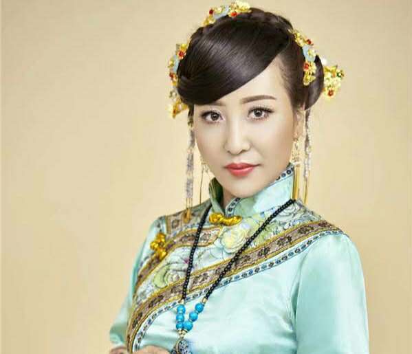 破茧成蝶华丽变身,从村妇到唱响央视的陕西歌手张静