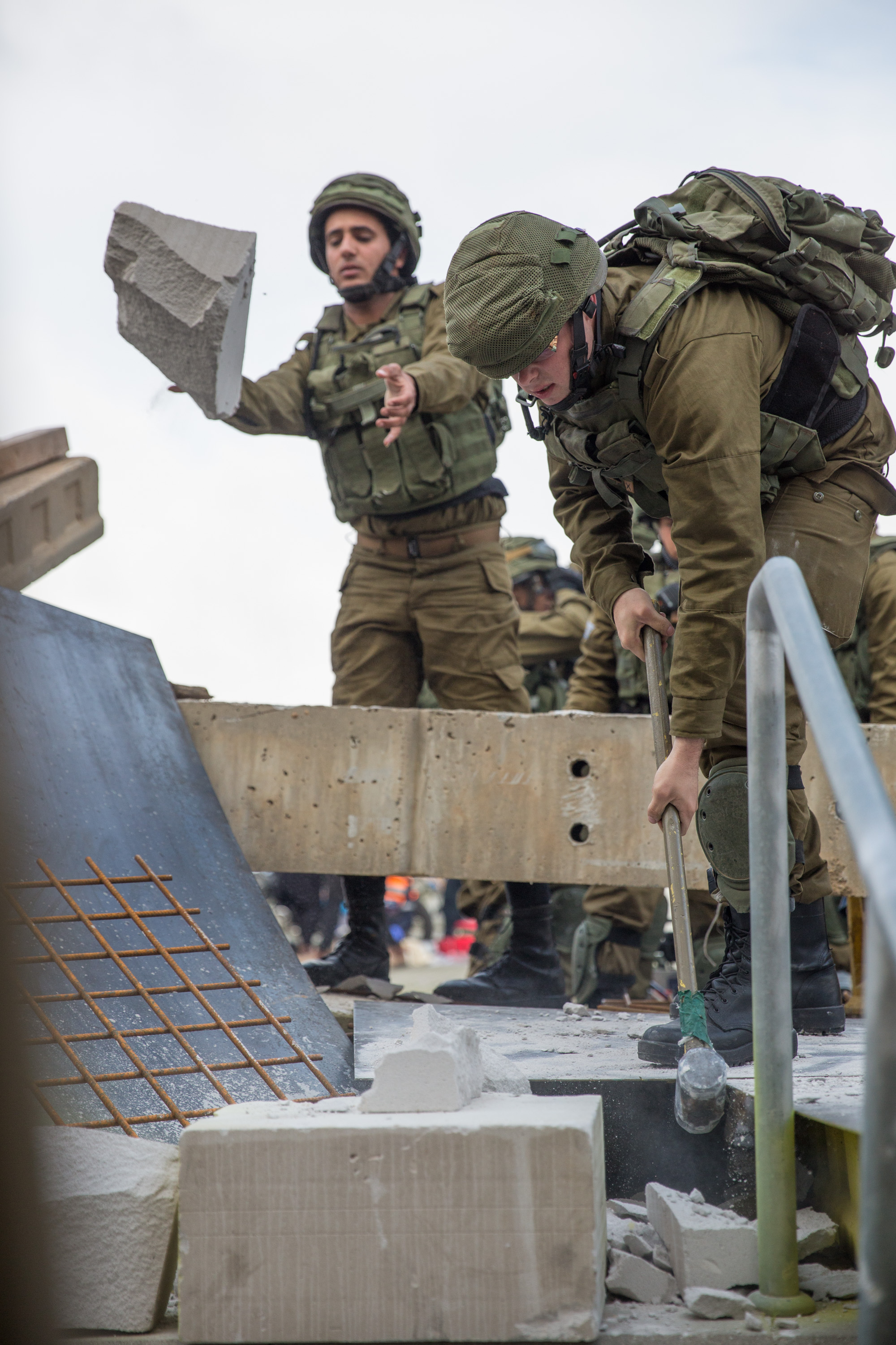 (国际)(5)以色列举行反恐应急演练